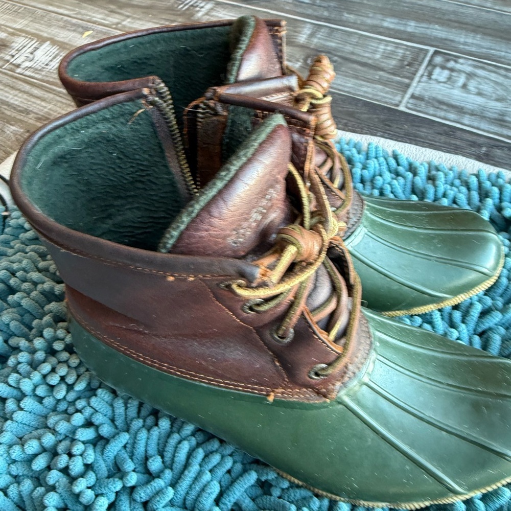 Sperry Green and Brown Water Resistant Rain Boots - Picture 2 of 4